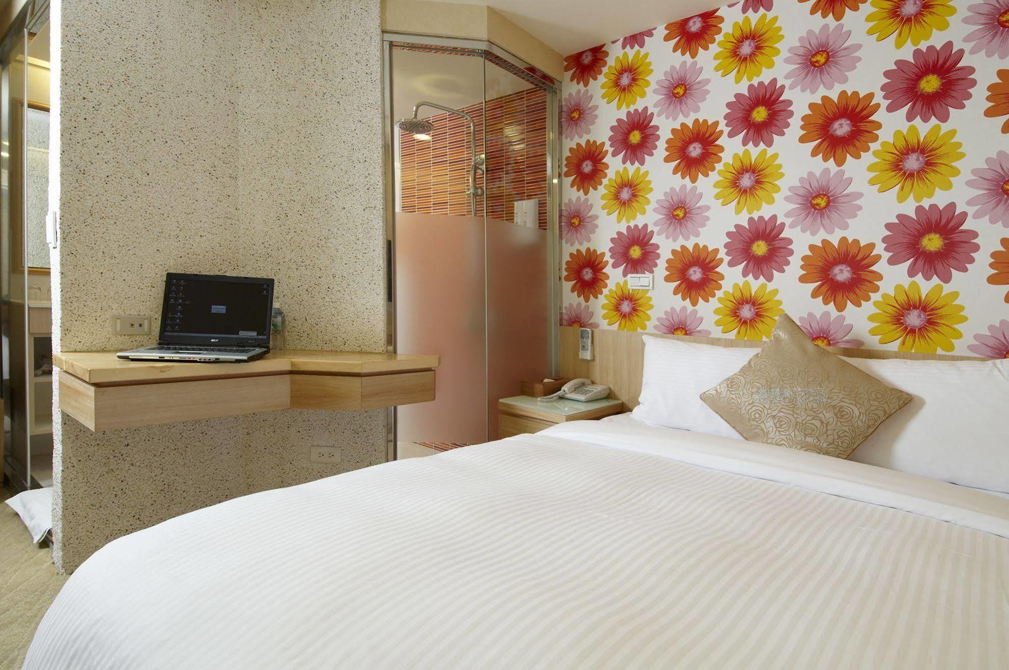 Hotel Color Banciao Екстериор снимка