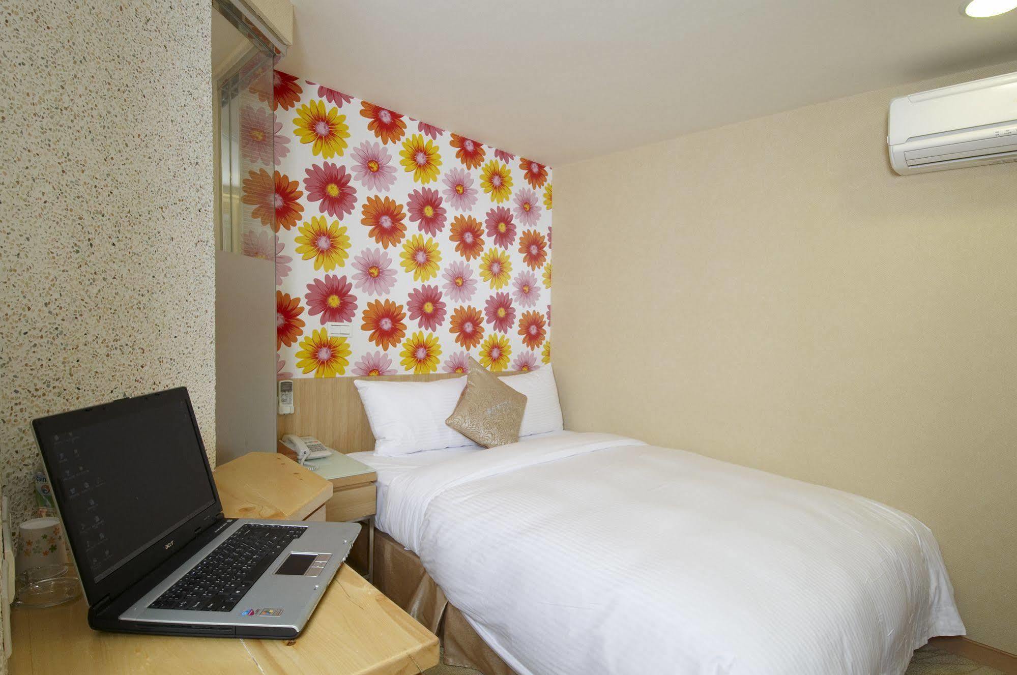 Hotel Color Banciao Екстериор снимка